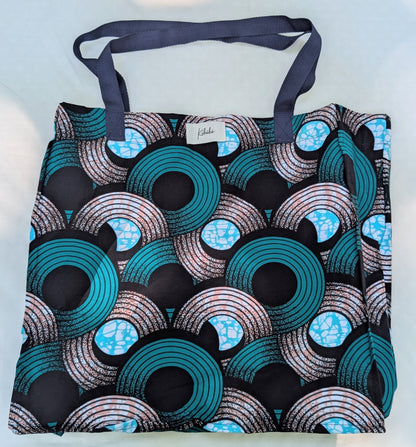 Shopping Bag with Repurposed Plastic Lining