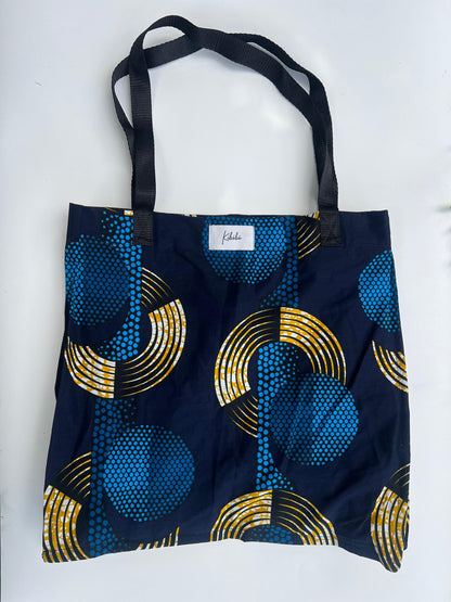 Shopping Bag with Repurposed Plastic Lining